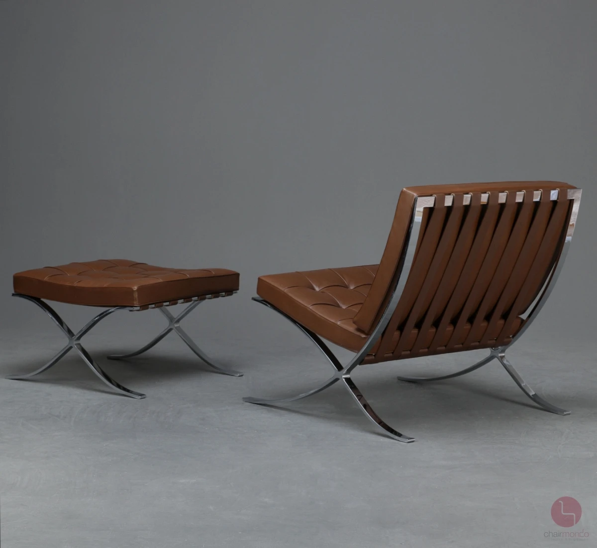 Knoll Barcelona Chair mit Ottoman mit braunem Leder gebraucht