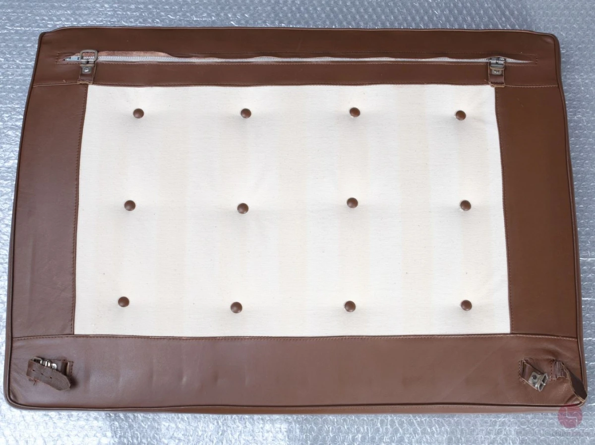 Knoll Barcelona Chair mit braunem Leder gebraucht