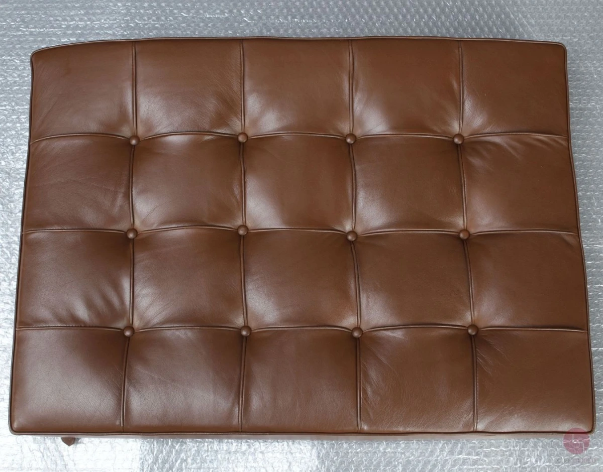 Knoll Barcelona Chair mit braunem Leder gebraucht