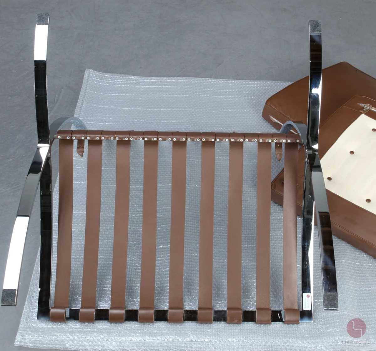 Knoll Barcelona Chair mit braunem Leder gebraucht