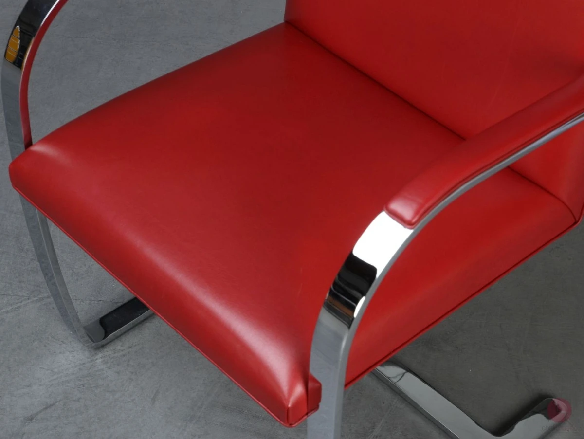 Knoll Brno Freischwinger mit rotem Leder und verchromtem Gestell gebraucht