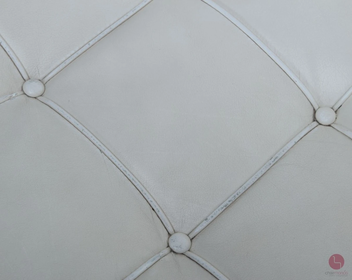 Knoll Barcelona Chair mit weißem Leder - gebraucht