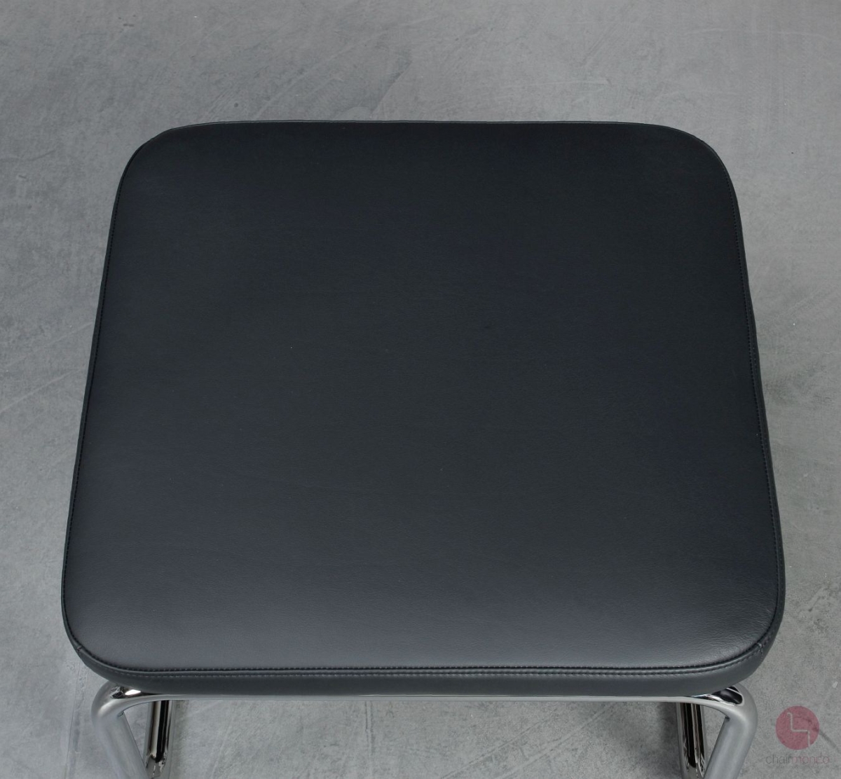Preview: L&C stendal Bauhaus Hocker berlin Bezug Leder schwarz Gesetll verchromt