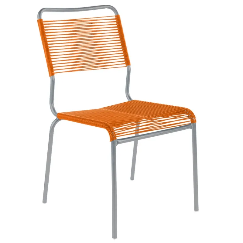 Schaffner Rigi Stuhl orange zweifarbig Gestell Grau– wetterfest, stapelbar & Swiss-Made