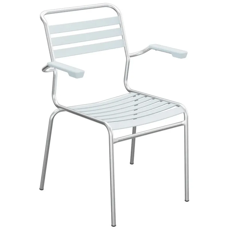Schaffner Säntis Stuhl mit PVC Lättli in pastellblau und feuerverzinktem Gestell