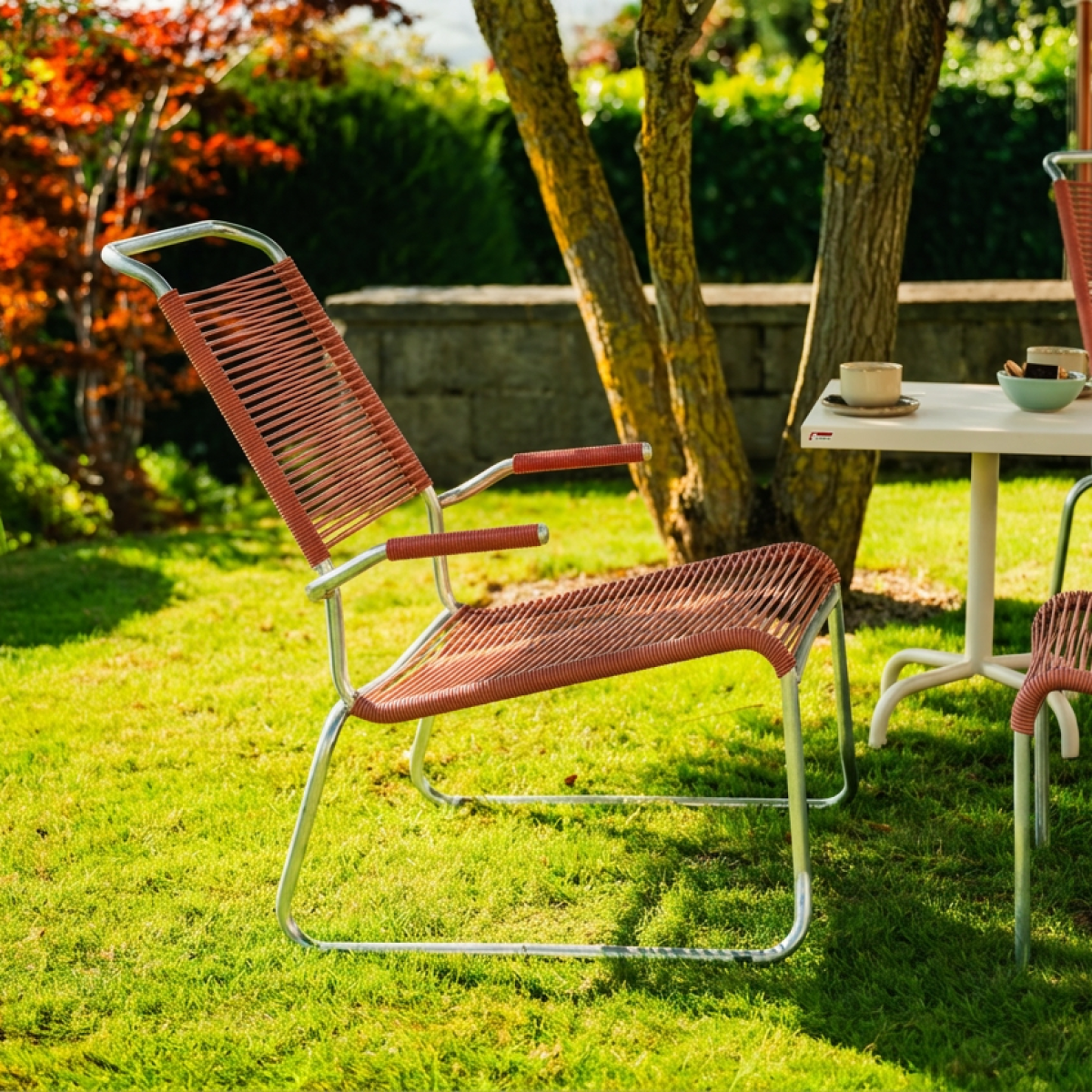 Preview: Schaffner Säntis Lounger mit Kufen, terracotta Bespannung und feuerverzinktes Gestell
