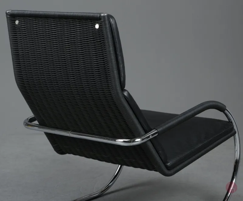 Tecta D35 Lounge Sessel mit schwarzem Leder und Gefelcht gebraucht