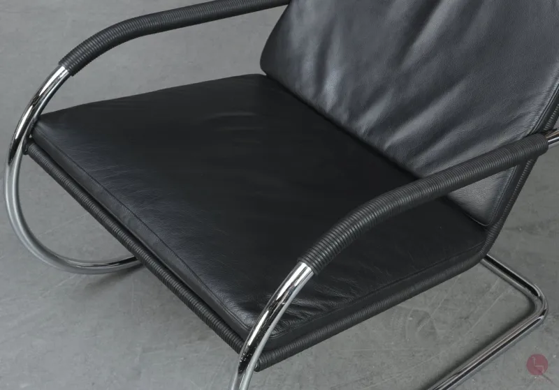 Tecta D35 Lounge Sessel mit schwarzem Leder und Gefelcht gebraucht