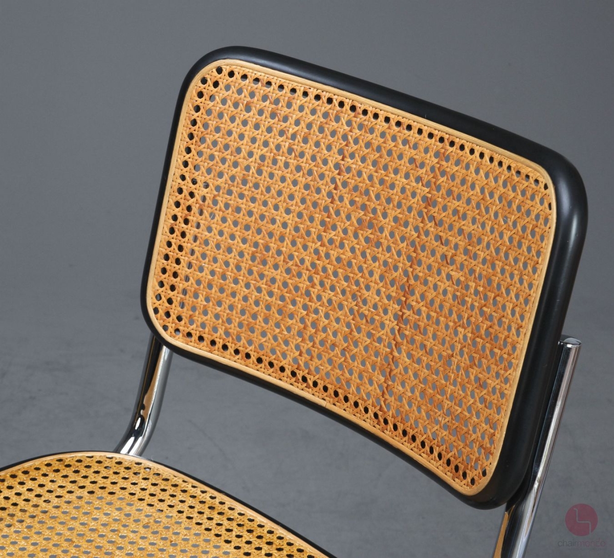 Preview: Thonet S32 Freischwinger mit Wiener Geflecht und schöner Patina gebraucht