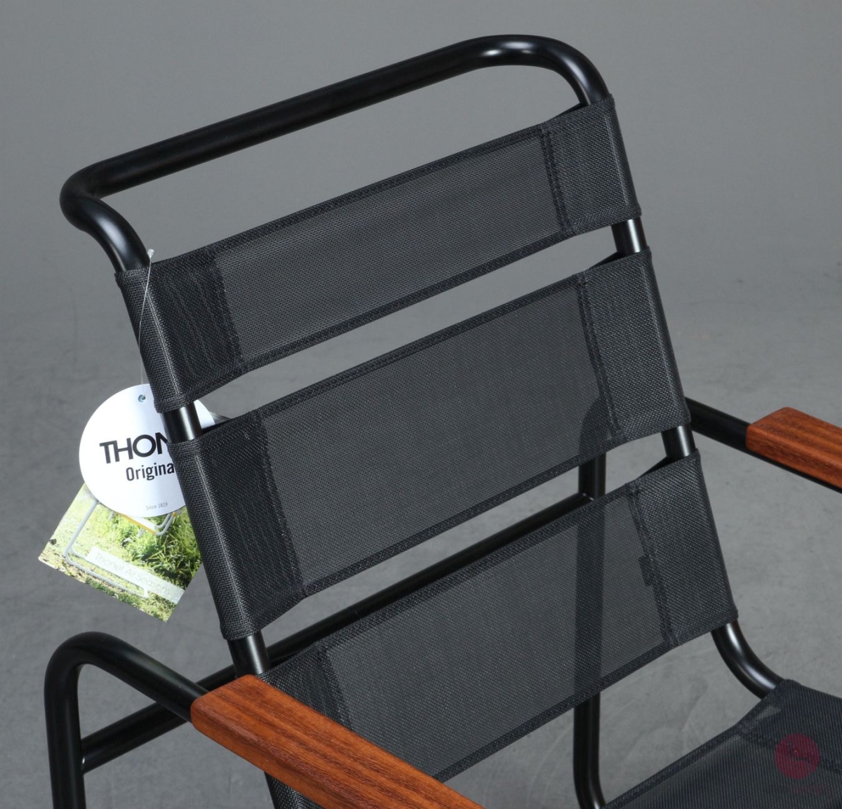 Preview: Thonet S35 N Gartensessel mit Netzgewebe und Iroko Armlehnen neuwertig - gebraucht