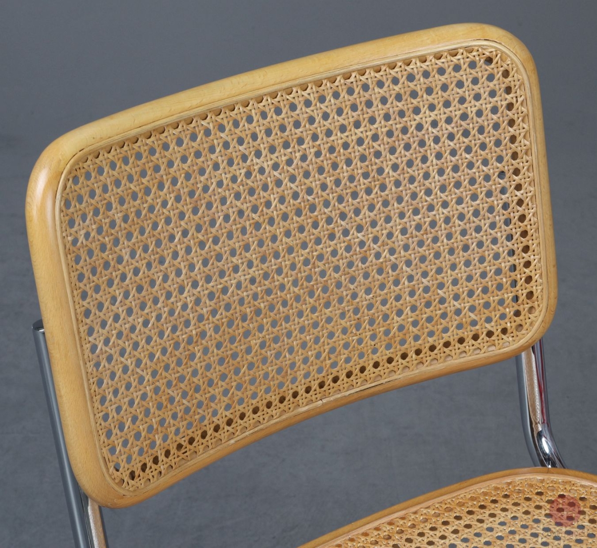 Preview: Thonet S32 Freischwinger Buche Natur mit Patina Geflecht gebraucht