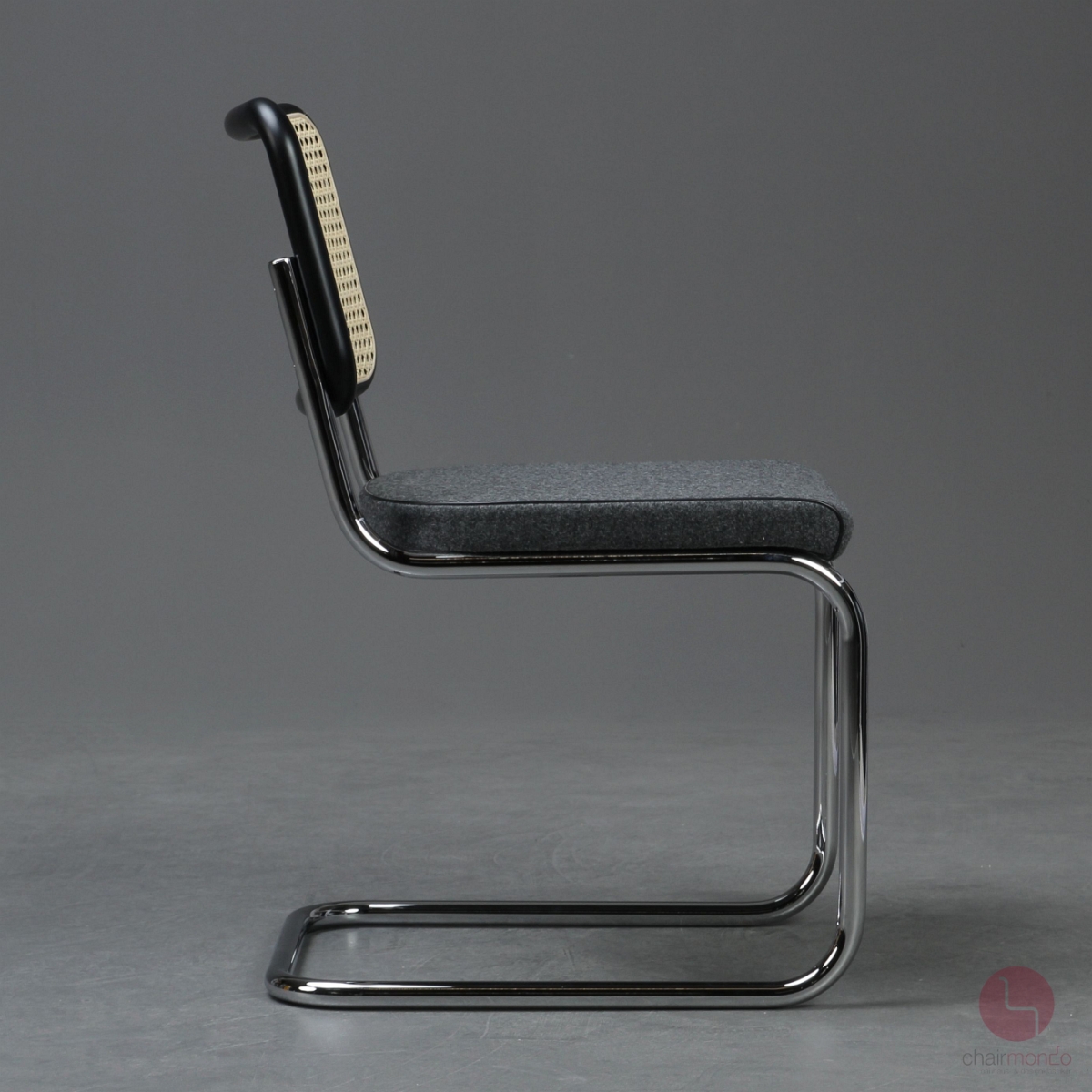 Preview: Thonet S32 SPV Freischwinger Stoff Grau mit Geflecht Rückenlehne gebraucht