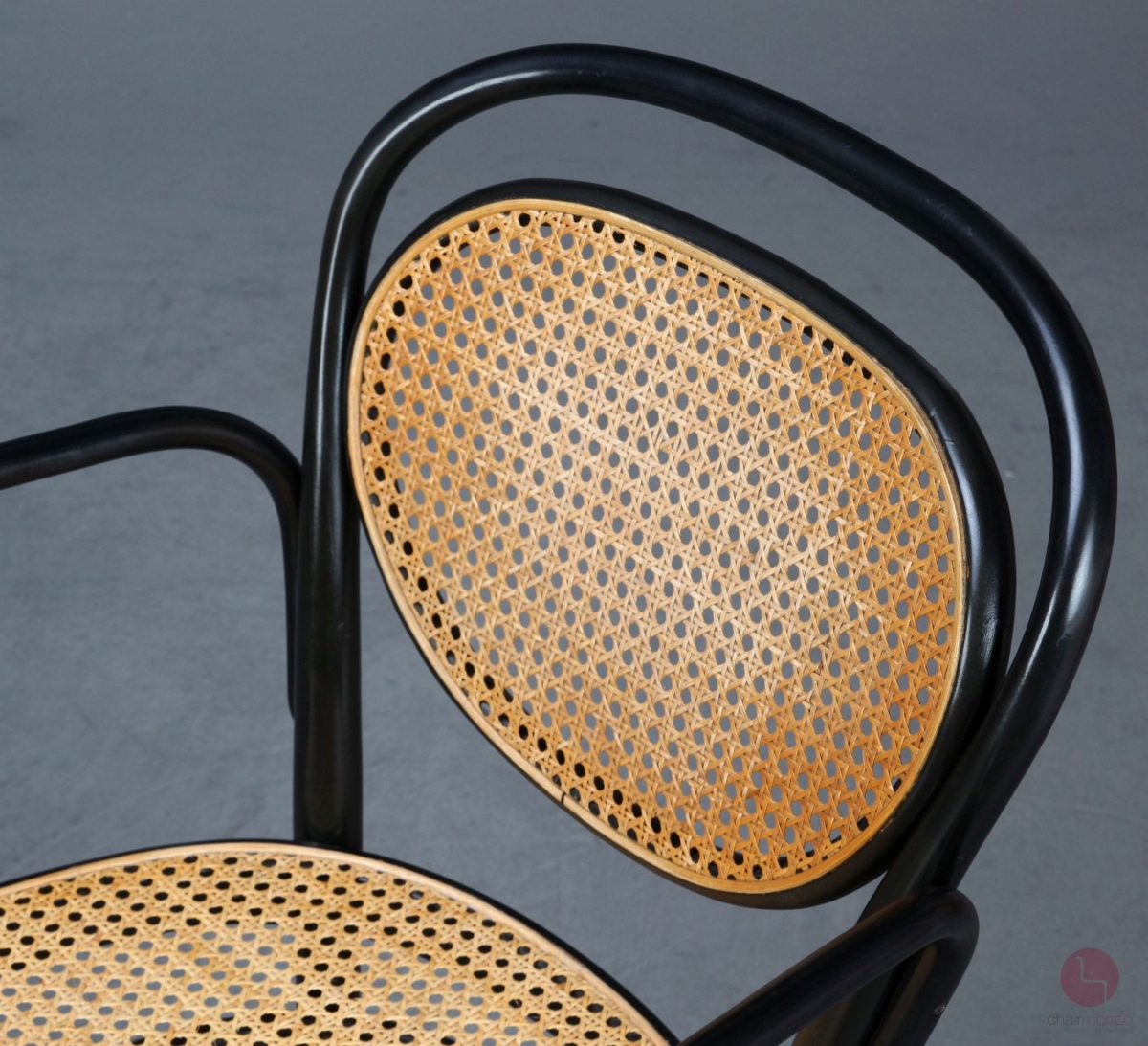 Thonet 215 RF Kaffeehaus Stuhl mit Armlehne Schwarz gebraucht