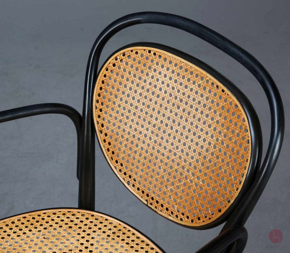 Thonet 215 RF Kaffeehaus Stuhl mit Armlehne Schwarz gebraucht
