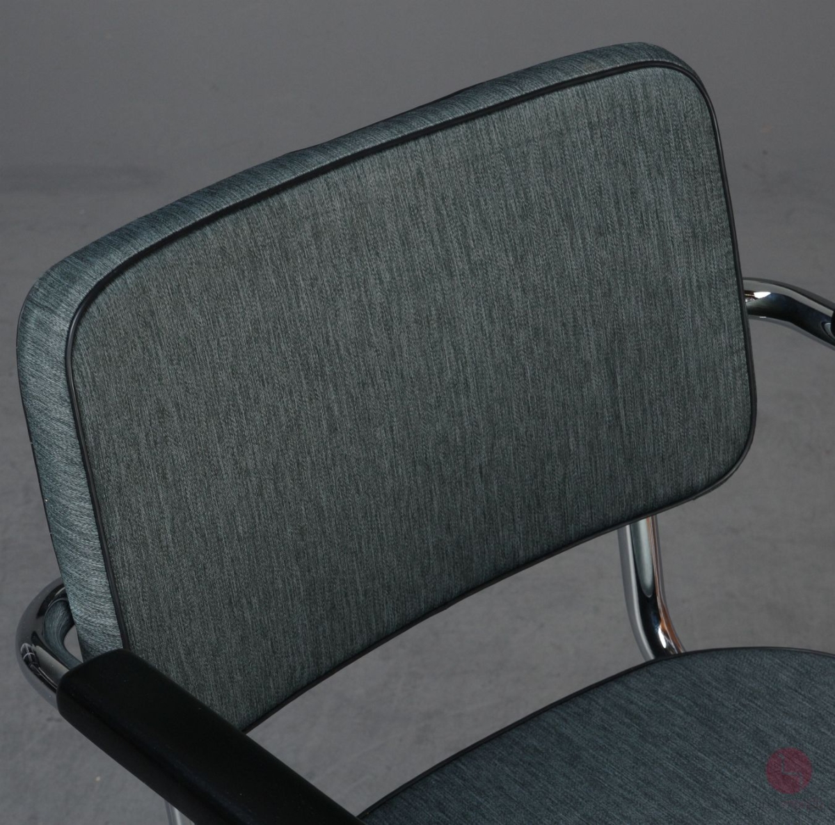 Preview: Thonet S64 PV Freischwinger mit Polster in Grün Grau gebraucht