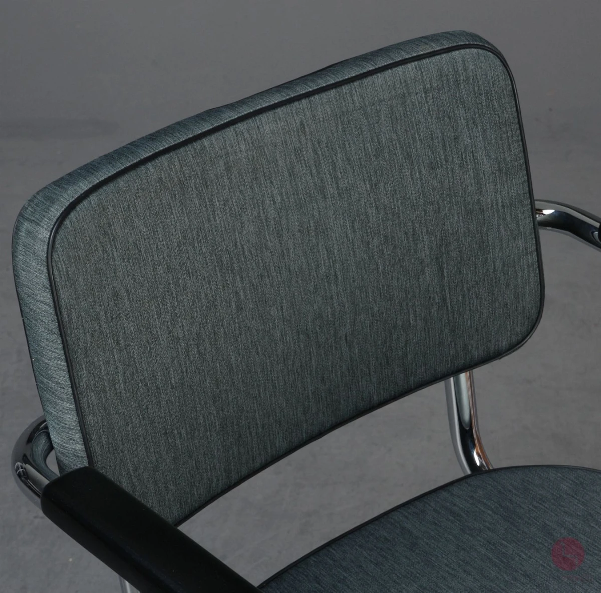 Thonet S64 PV Freischwinger mit Polster in Grün Grau gebraucht