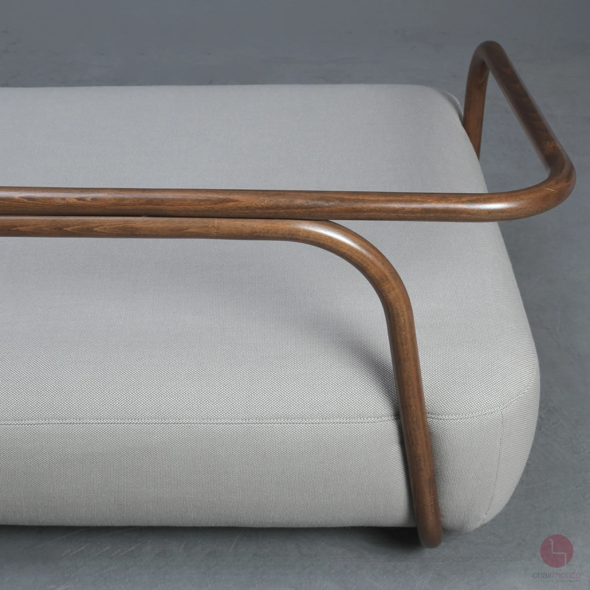 Thonet 2002 Design Sofa Couch mit Stoffbezug Grau Grün gebraucht