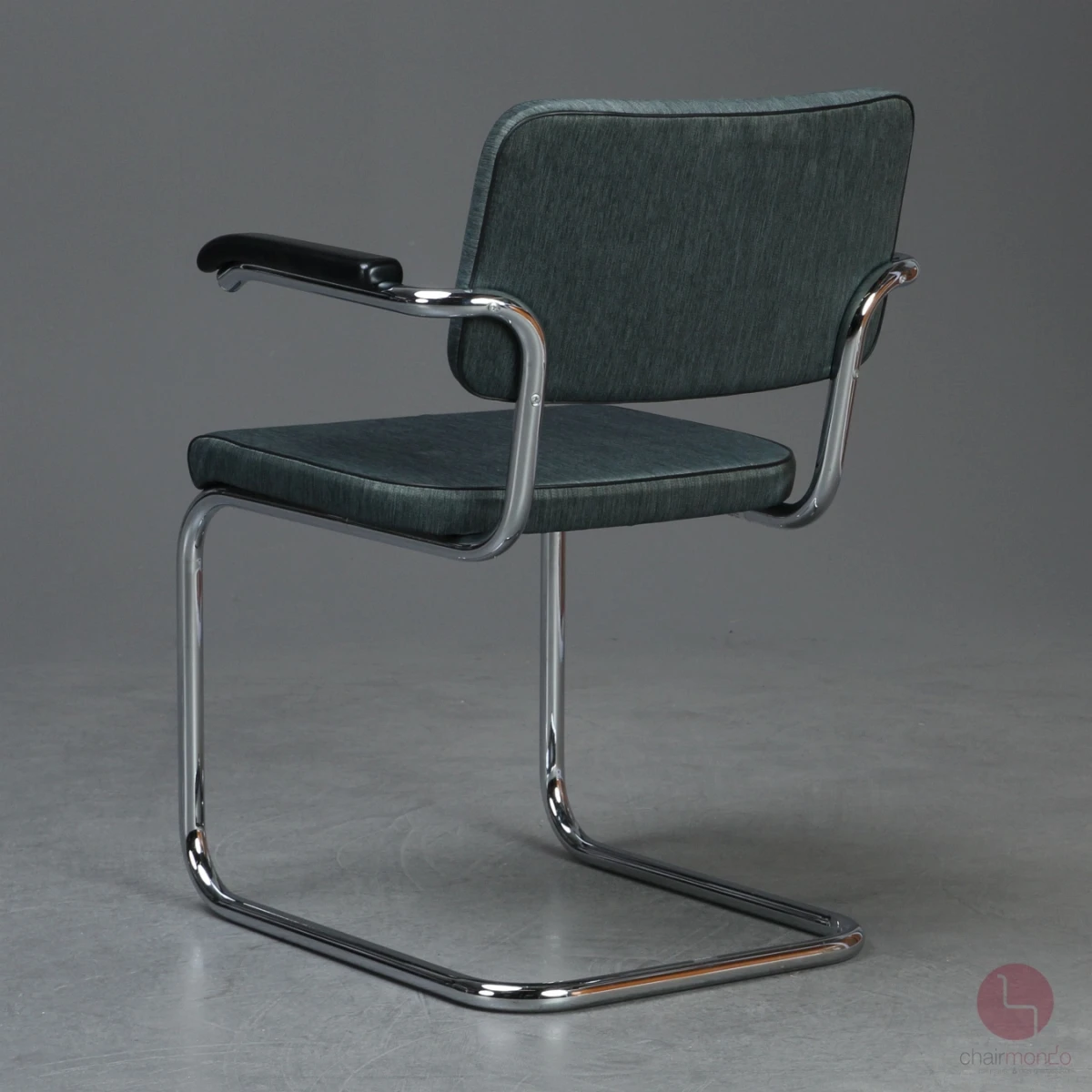 Thonet S64 PV Freischwinger mit Polster in Grün Grau gebraucht