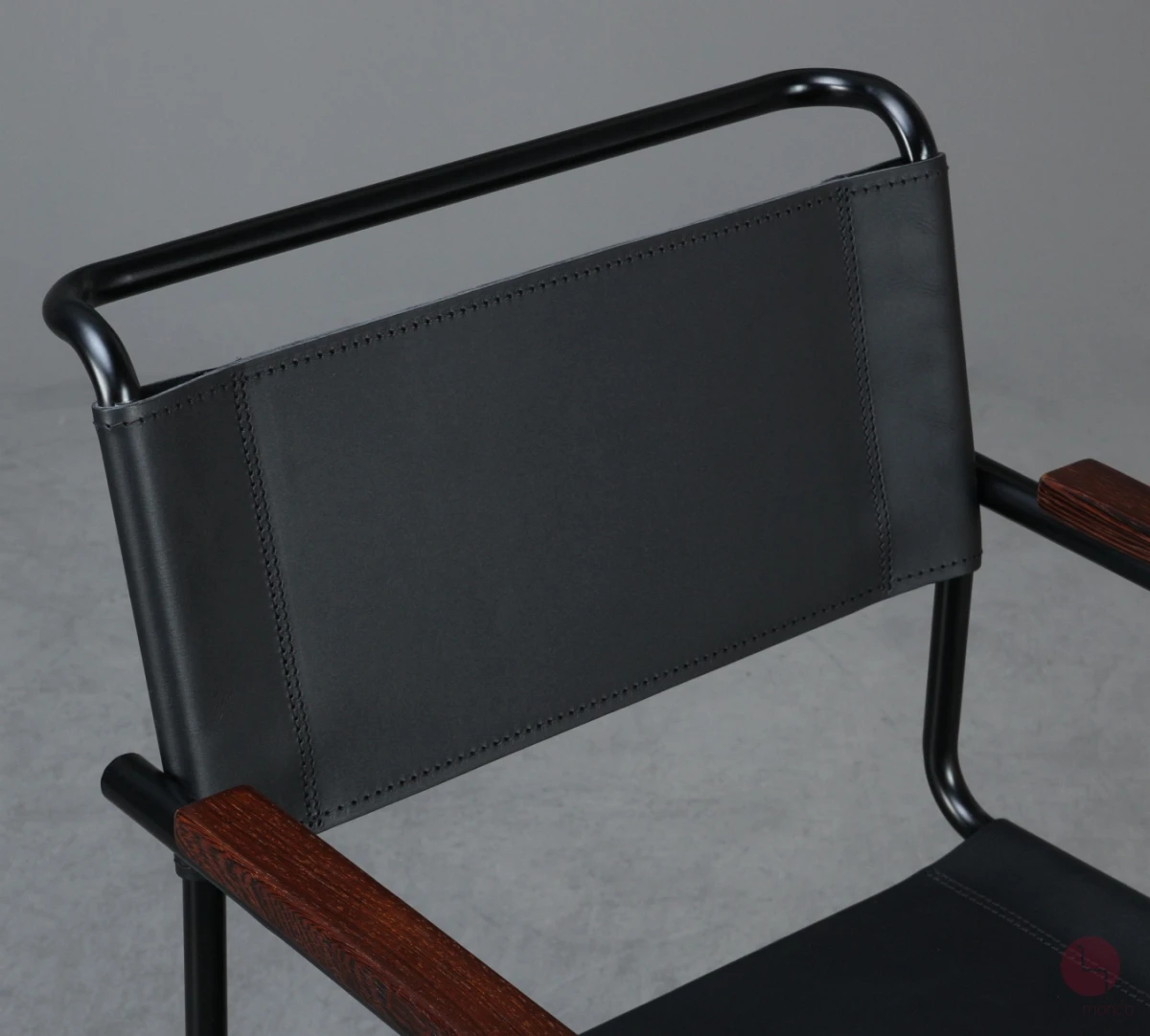 Thonet S34 Freischwinger mit erneuertem Leder und Wenge Armlehnen gebraucht