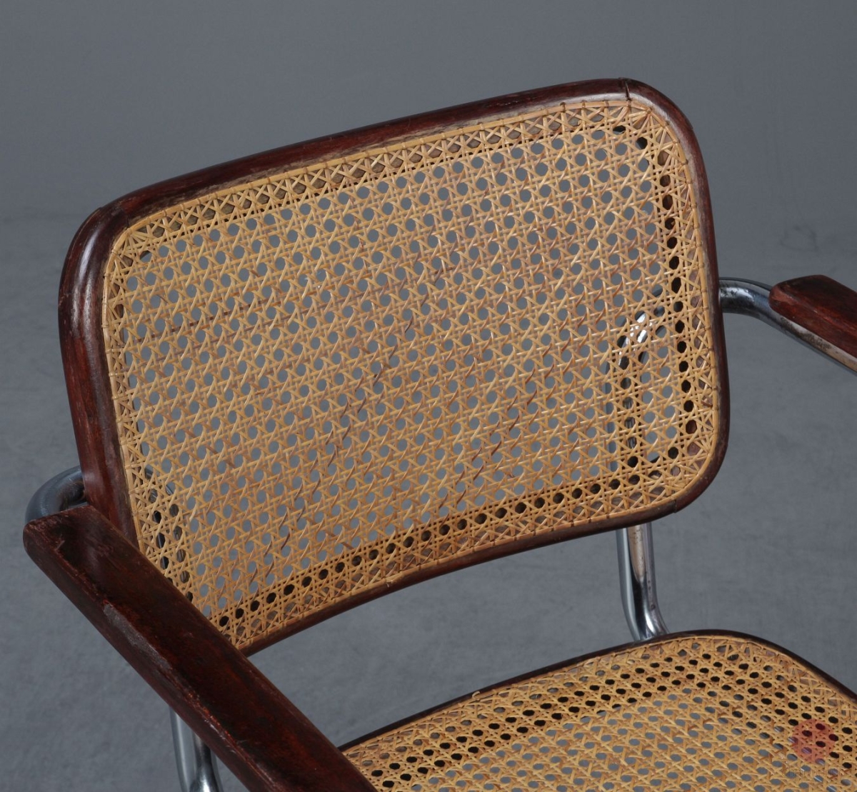Preview: Thonet B64 Freischwinger um 1930 Bauhaus Stuhl Mahagoni mit Wiener Geflecht gebraucht