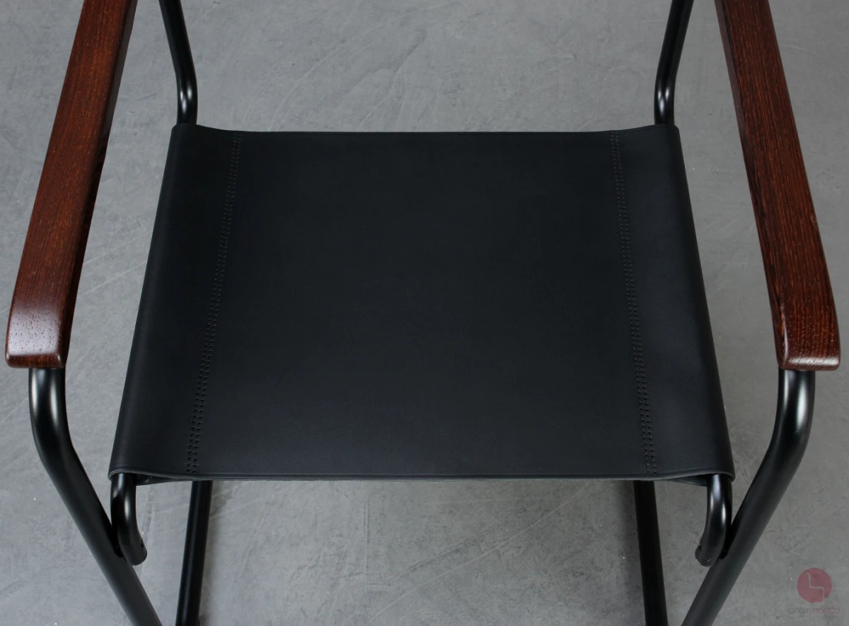Thonet S34 Freischwinger mit erneuertem Leder und Wenge Armlehnen gebraucht