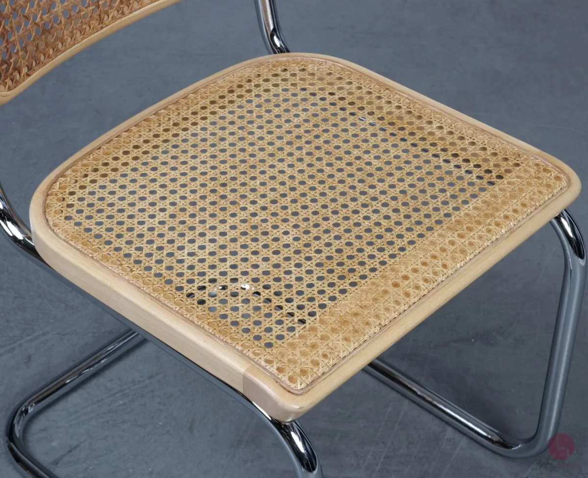 Thonet S32 Freischwinger in Buche Natur hell mit Wiener Geflecht gebraucht