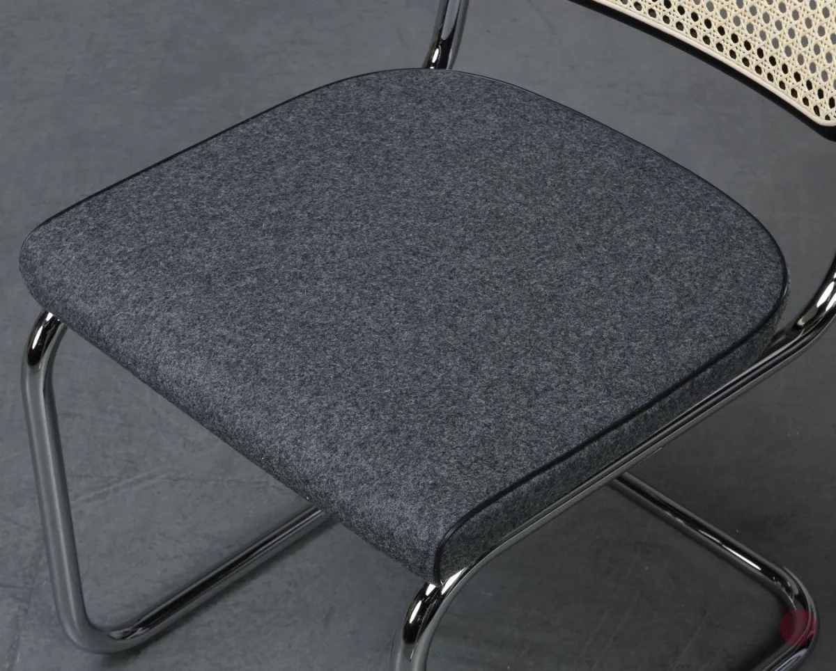 Thonet S32 SPV Freischwinger Stoff Grau mit Geflecht Rückenlehne gebraucht