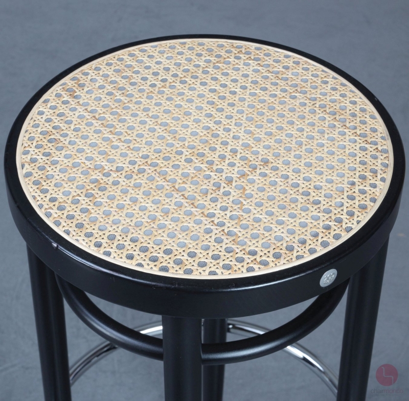 Thonet 204 RH Barhocker mit Geflecht in Schwarz gebraucht