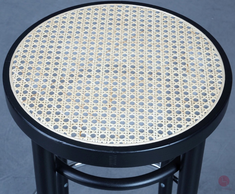 Thonet 204 RH Barhocker mit Geflecht in Schwarz gebraucht