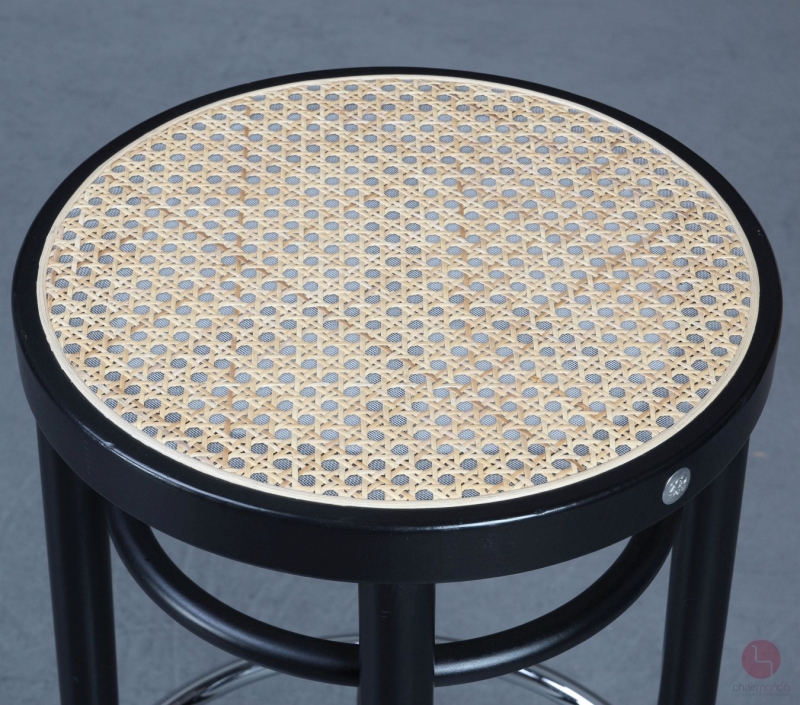 Thonet 204 RH Barhocker mit Geflecht in Schwarz gebraucht