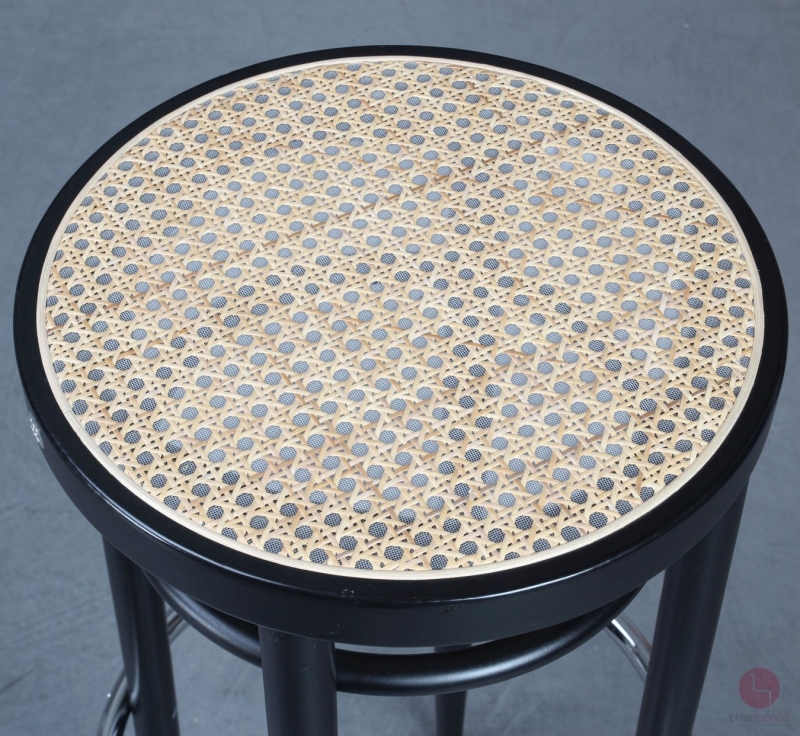 Thonet 204 RH Barhocker mit Geflecht in Schwarz gebraucht