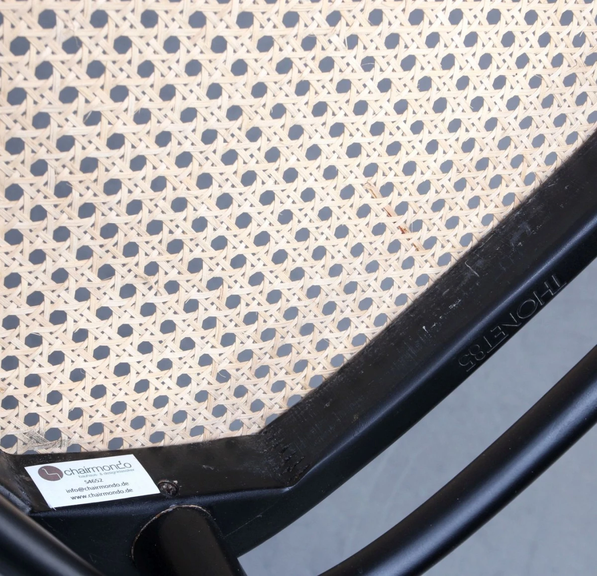 Thonet 214 Bugholz Stuhl in Schwarz mit Wiener Geflecht gebraucht