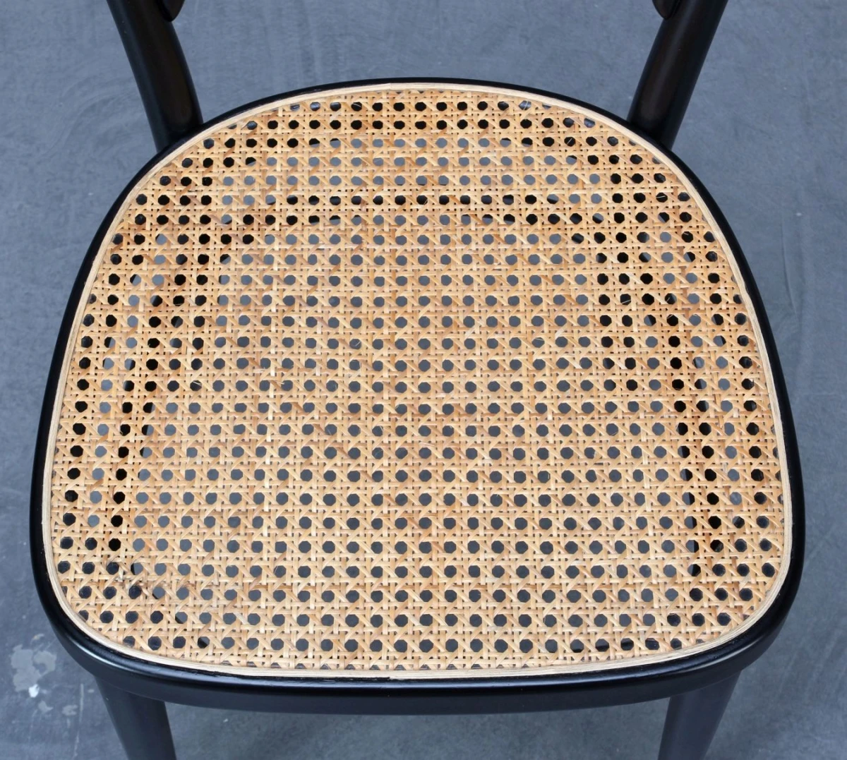 Thonet 214 Bugholz Stuhl in Schwarz mit Wiener Geflecht gebraucht