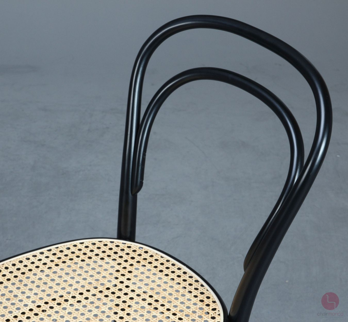 Thonet 214 Bugholz Stuhl Schwarz mit erneuertem Geflecht