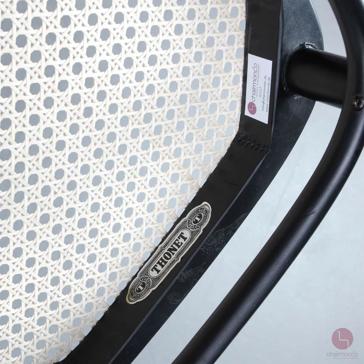 Thonet 214 Kaffehaus Stuhl in Schwarz mit neuem Wiener Geflecht gebraucht