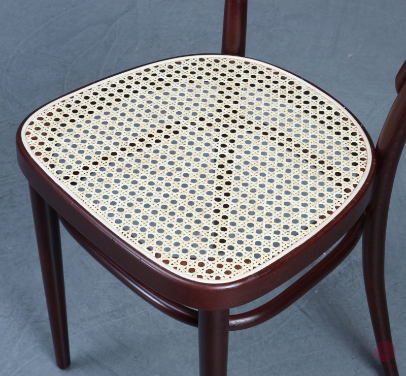 Preview: Thonet 214 Bugholz Stuhl Schwarzrot mit neuem Geflecht gebraucht