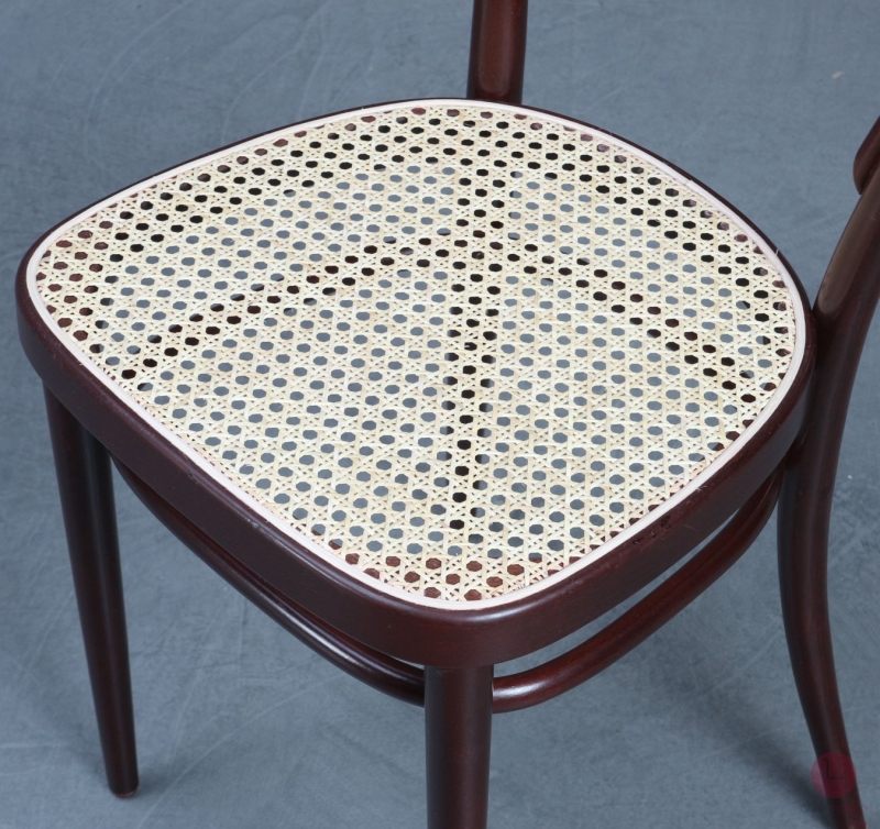 Thonet 214 Bugholz Stuhl Schwarzrot mit neuem Geflecht gebraucht