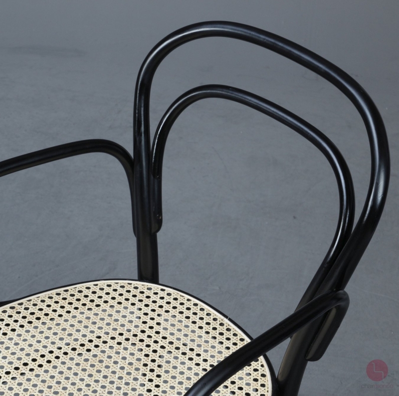 Thonet 214 F Kaffeehausstuhl Schwarz mit Wiener Geflecht gebraucht