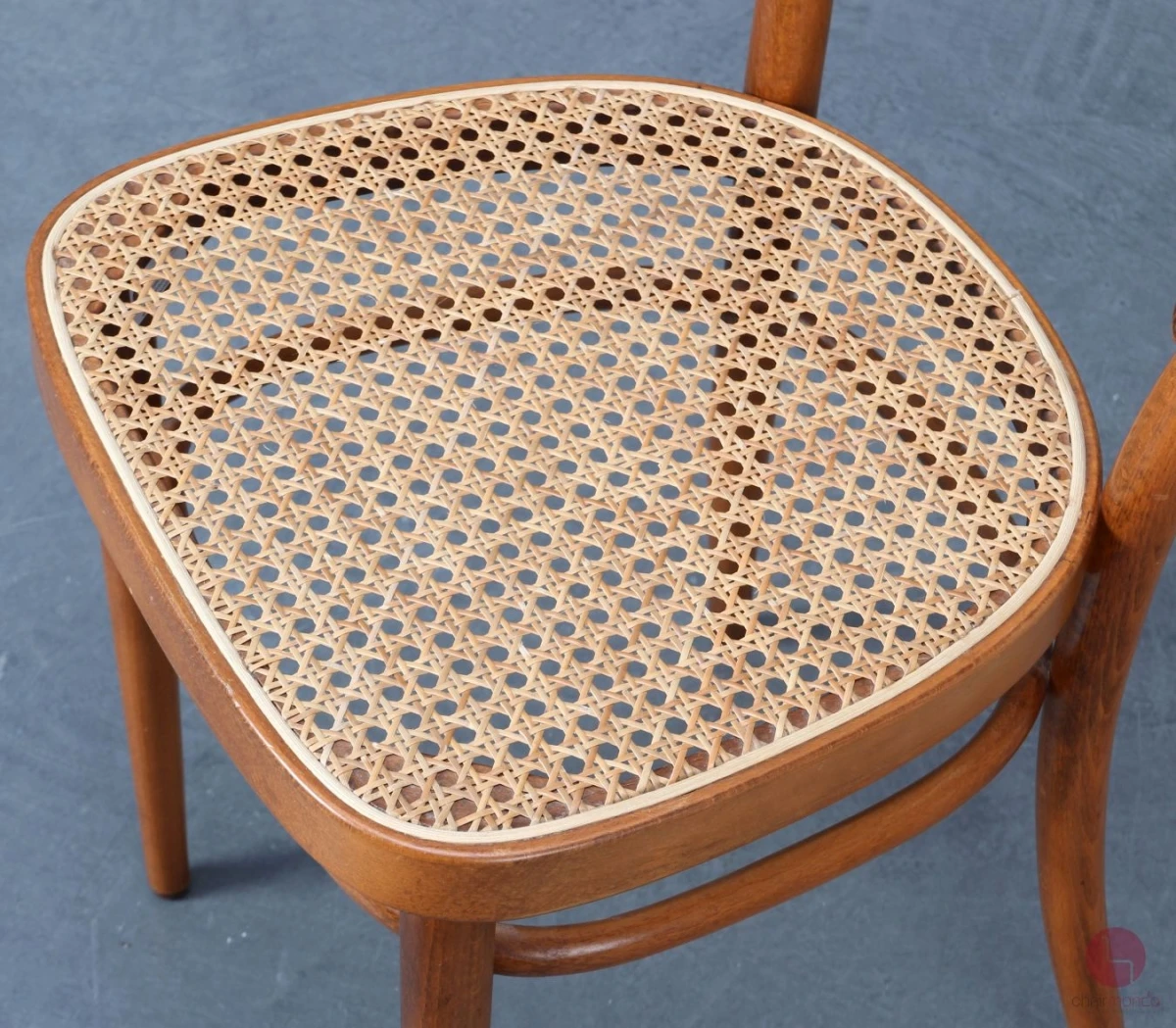 Thonet 214 Kirschbaum Braun Bugholzstuhl mit Patina Geflecht gebraucht