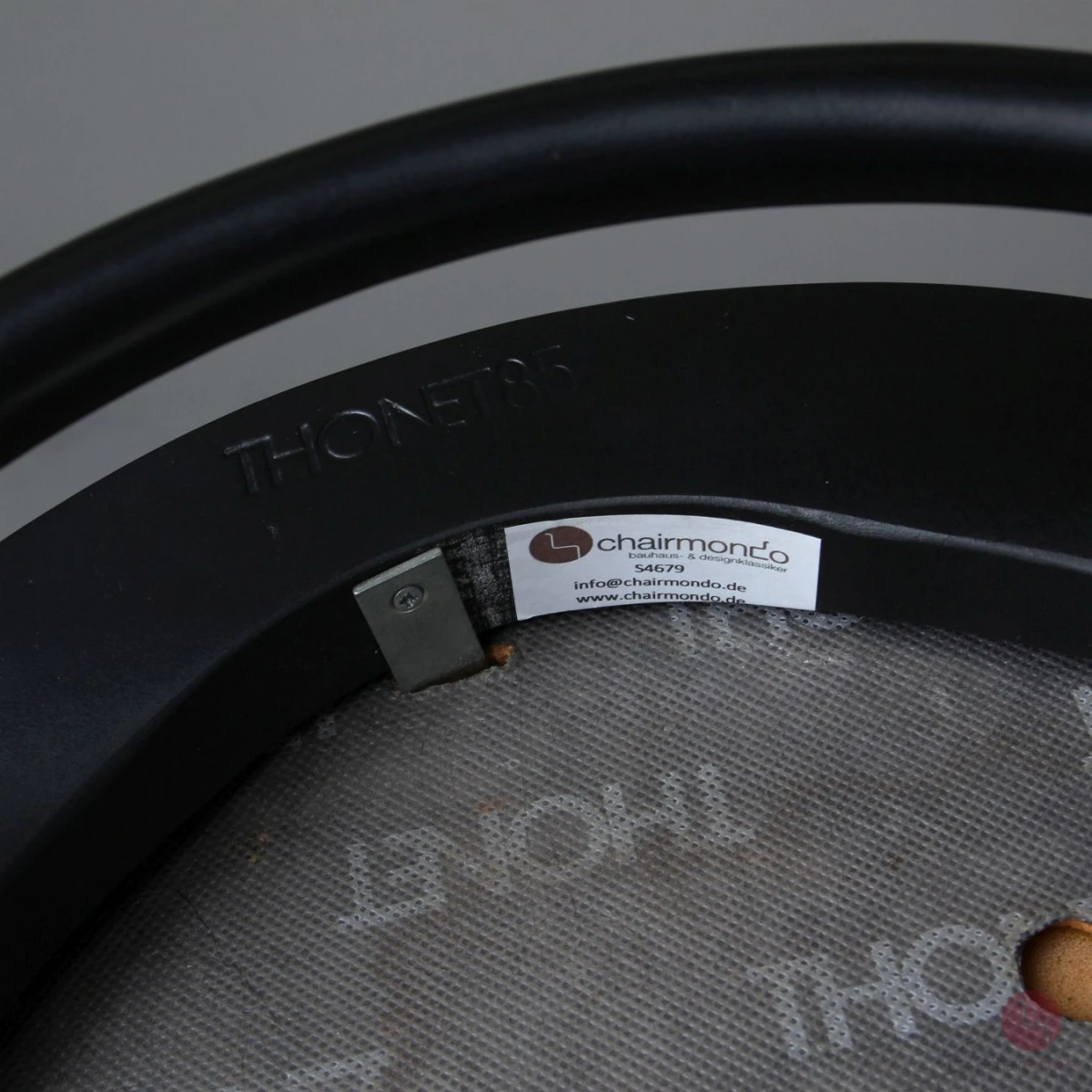Thonet 214 PH Hocker mit neuem Leder schwarz