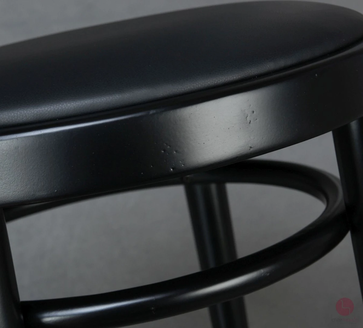 Thonet 214 PH Hocker mit neuem Leder schwarz