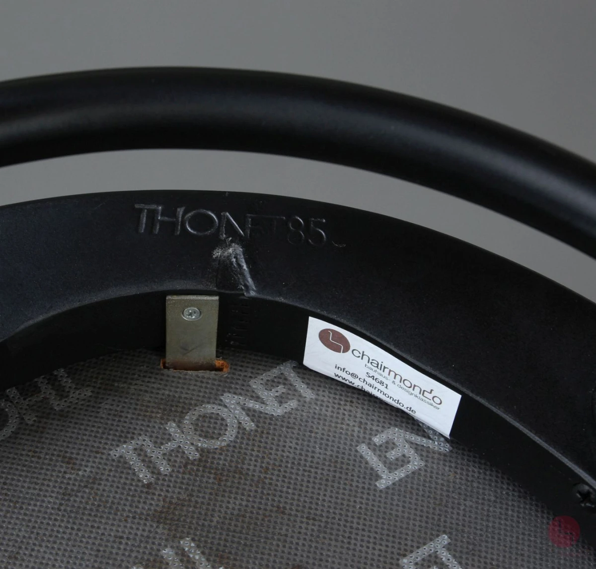Thonet 214 PH Hocker mit neuem Leder schwarz