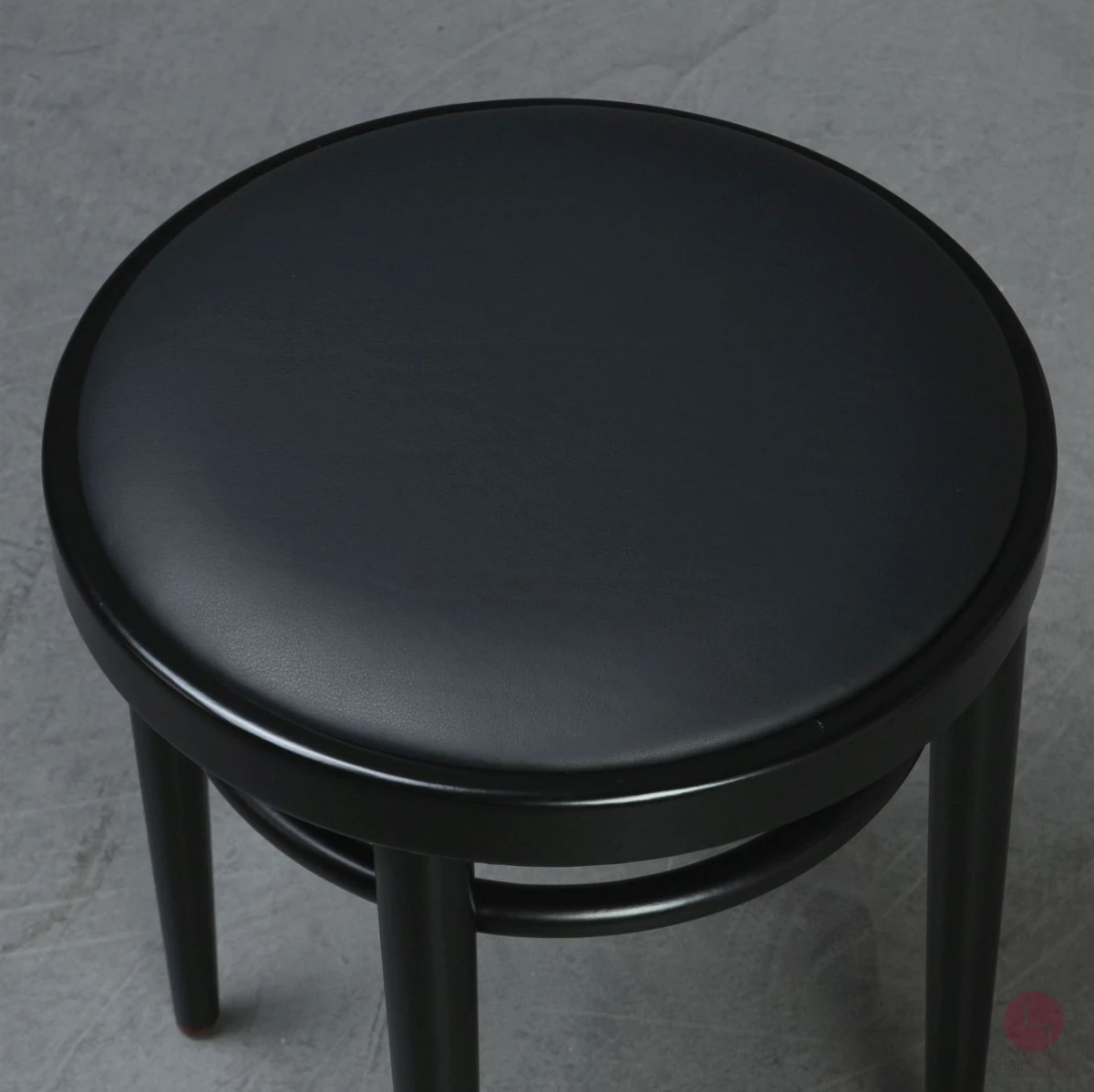 Thonet 214 PH Hocker mit neuem Leder schwarz
