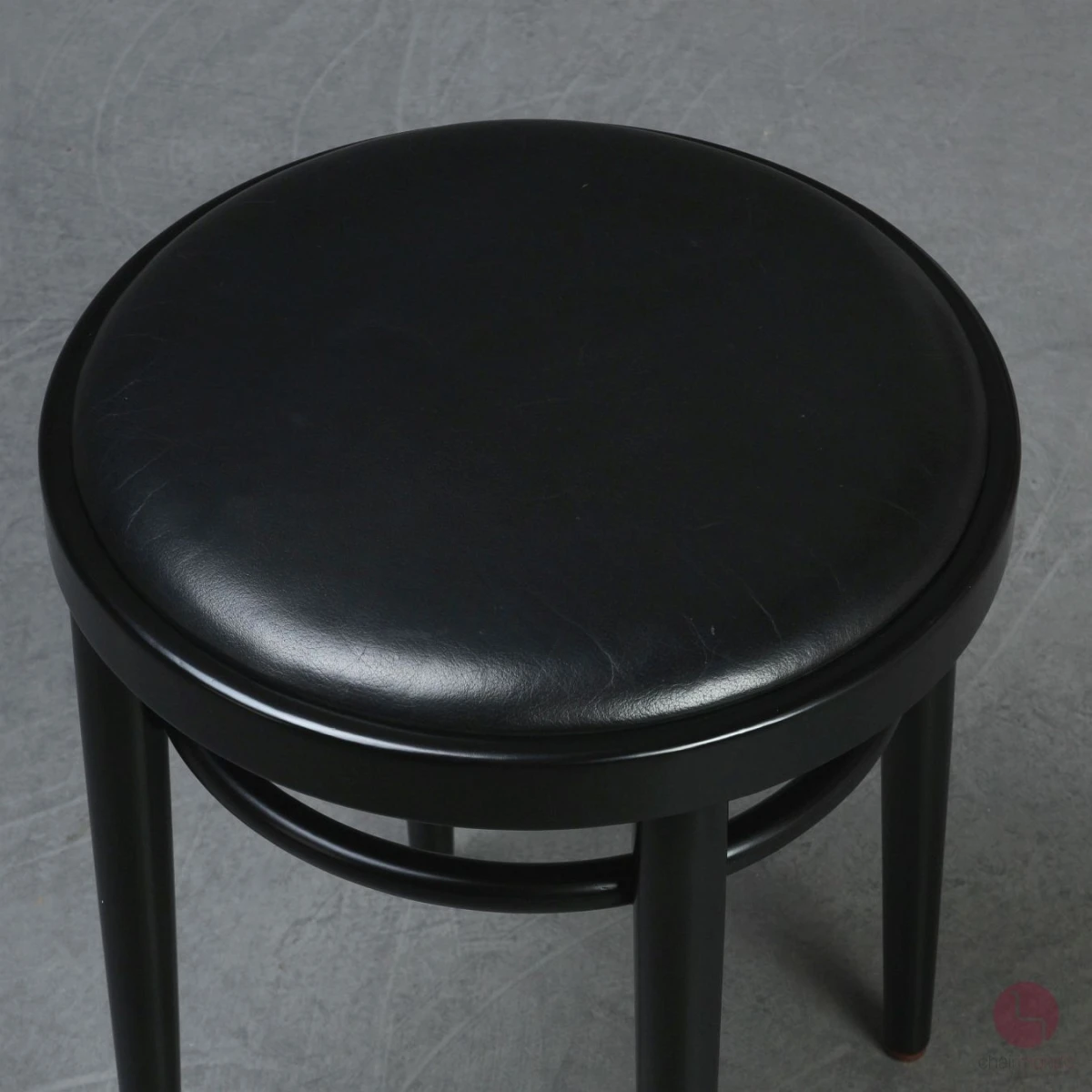 Thonet 214 PH Hocker mit neuem Leder schwarz