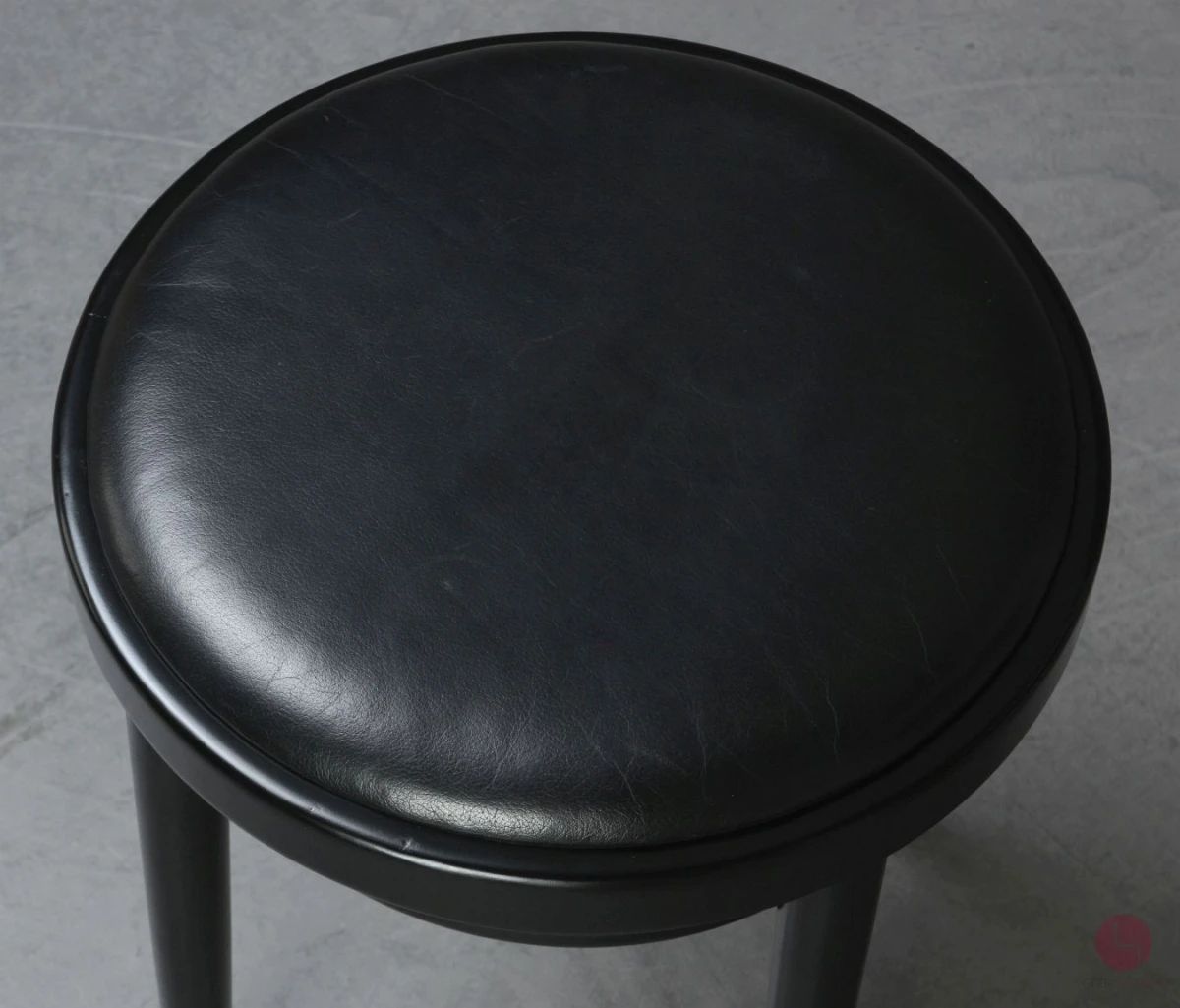 Thonet 214 PH Hocker mit neuem Leder schwarz