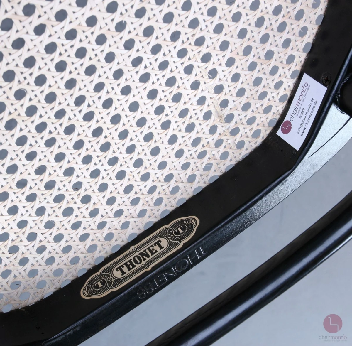 Thonet 214 Bugholz Stuhl in Schwarz mit neuem Wiener Geflecht gebraucht