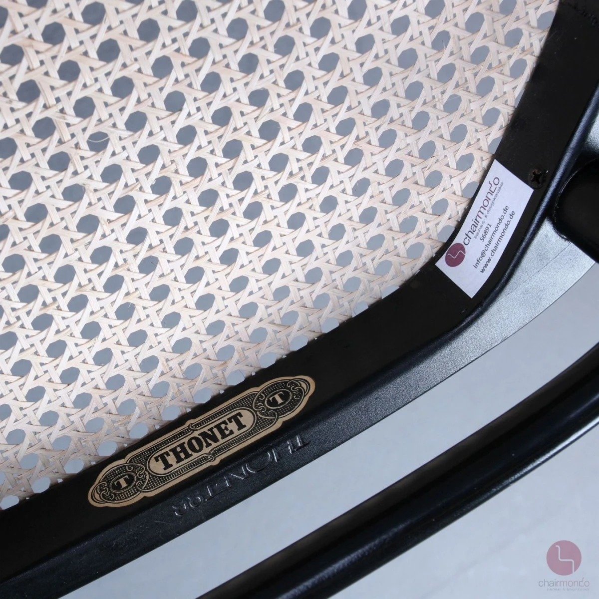 Thonet 214 Bugholz Stuhl in Schwarz mit neuem Wiener Geflecht gebraucht