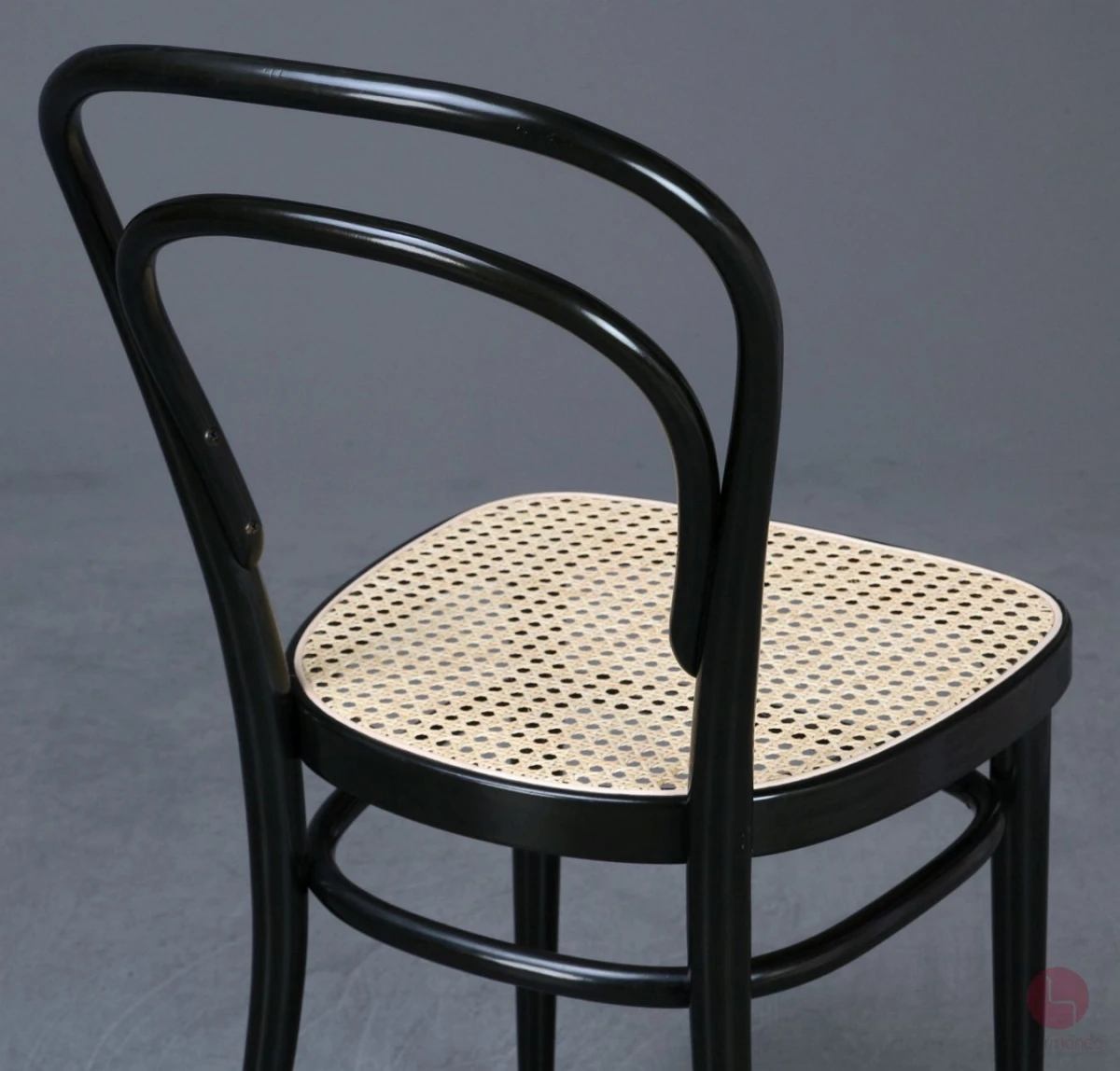 Thonet 214 Bugholz Stuhl in Schwarz mit neuem Wiener Geflecht gebraucht