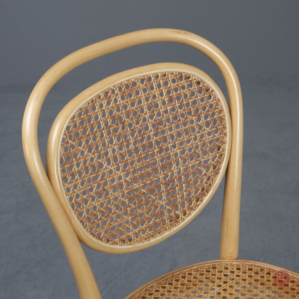 Preview: Thonet 215 R Kaffeehausstuhl in Buche Natur gebraucht