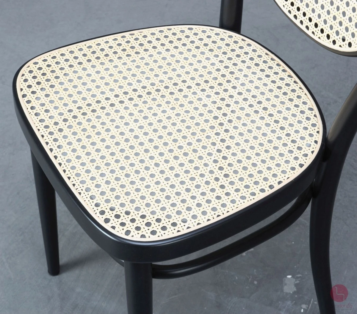 Thonet 215 R Bugholz Stuhl in Schwarz mit Wiener Geflecht + Stützgewebe